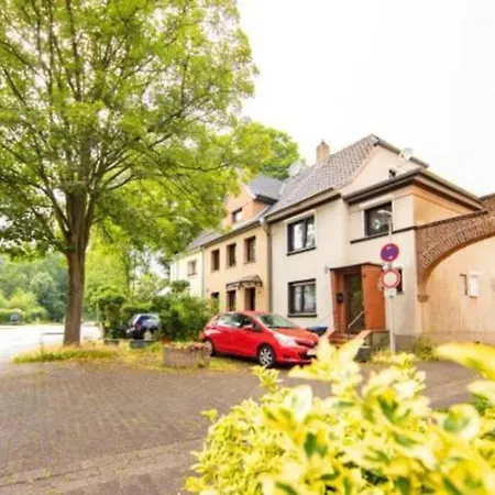 Mitte, Neu Renoviertes Haus Brühl