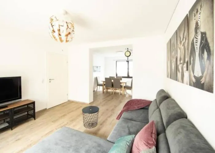 Mitte, Neu Renoviertes Haus