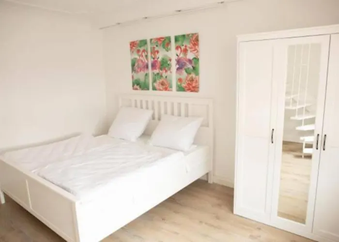 Mitte, Neu Renoviertes Haus Prázdninový dům *